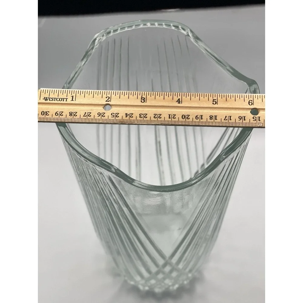 Cristal D'Arques Crystal Vase Clear Ribbed‎ Scalloped Rim Vintage Centerpiece 8